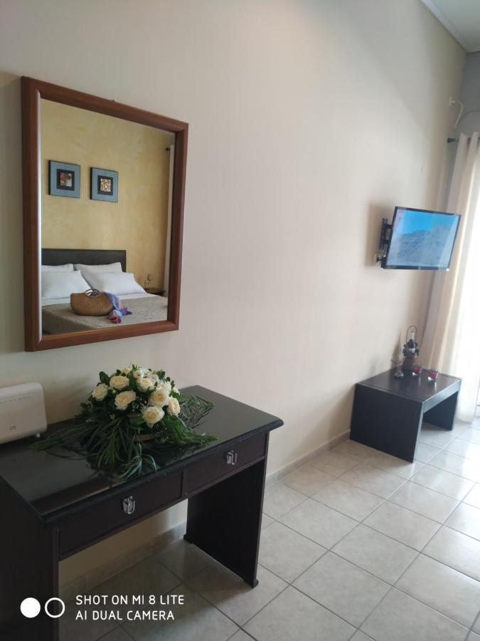 Oscar Studio Kalamata City Centre Buitenkant foto